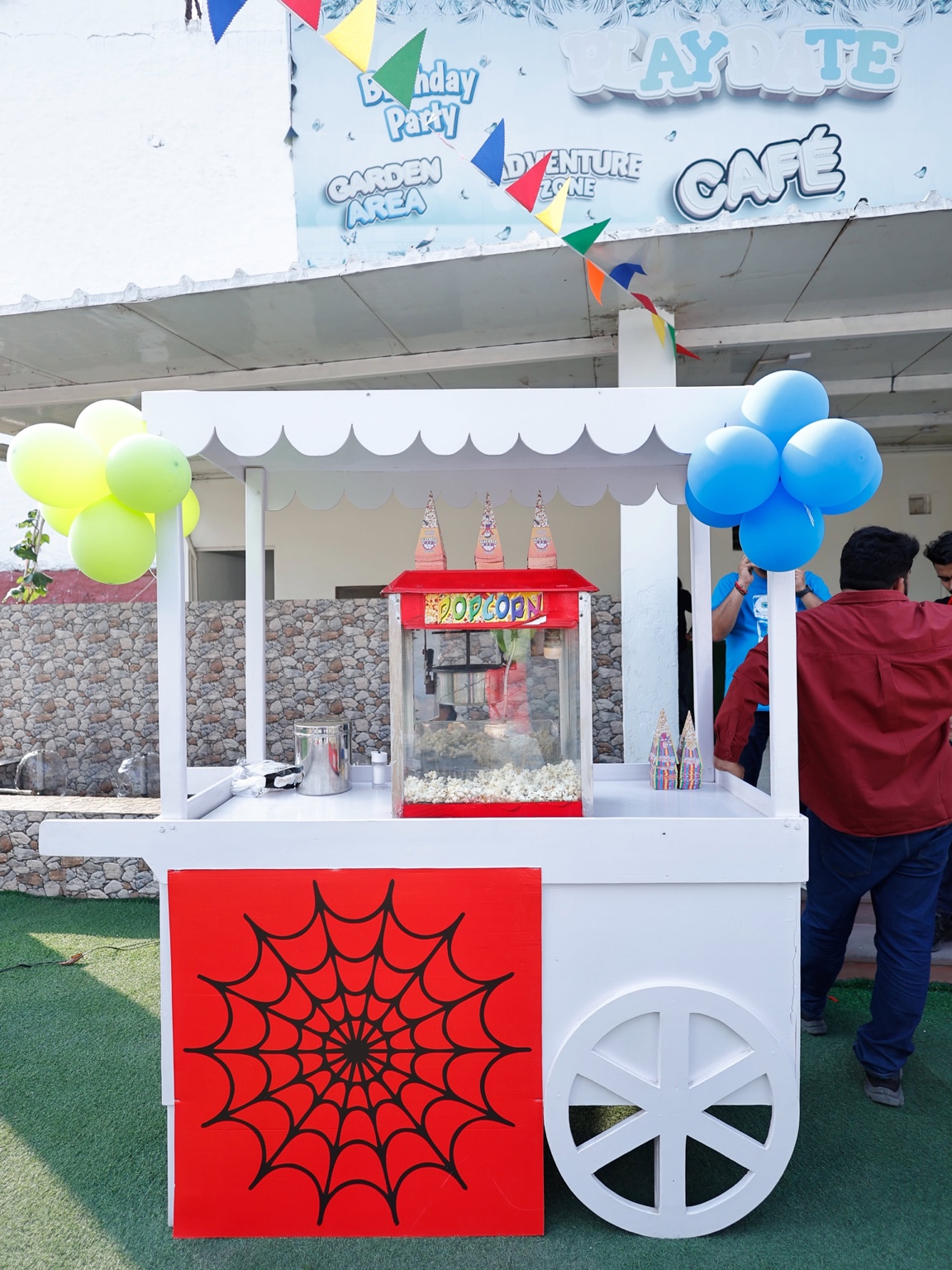 Popcorn counter for kids party